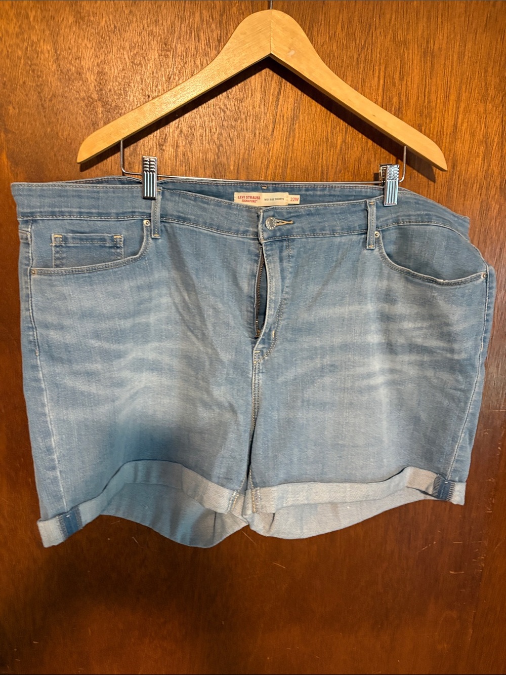 Levi's Light Blue Rolled-Hem Denim Shorts